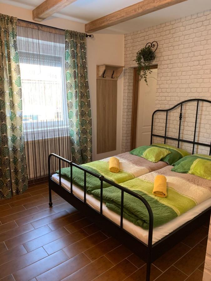 Armada Family Apartment Hajdúszoboszló Eksteriør billede